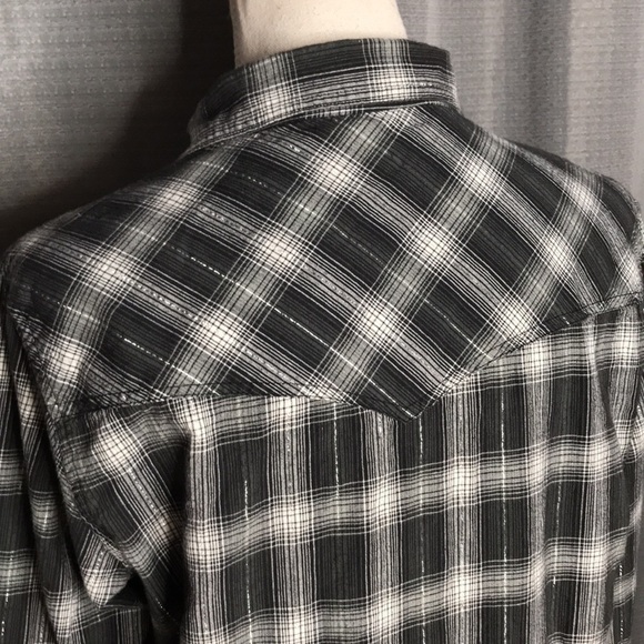 CUMBERLAND OUTFITTERS LARGE BLACK GRAY PLAID - Picture 6 of 9